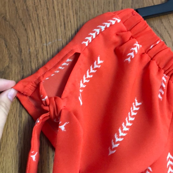 Coral off the shoulder top - Picture 2 of 3